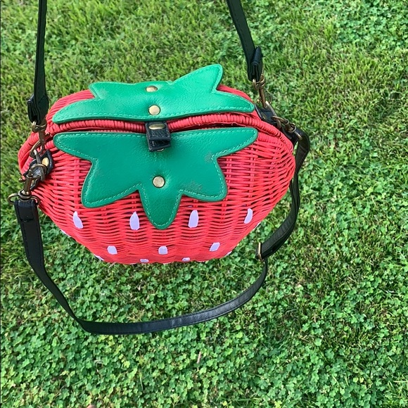 NWOT🍓crossbody/shoulder handcrafted woven bag - Picture 10 of 16